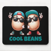 Grappige Cool Beans Draag Petten en Sneakers Muismat (Voorkant)