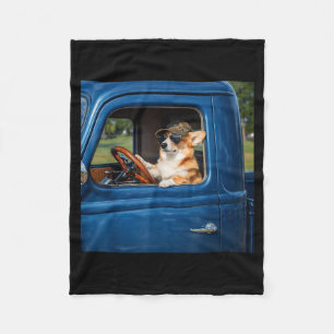 Grappige corgi meme humoristische hond rijdt vrach fleece deken
