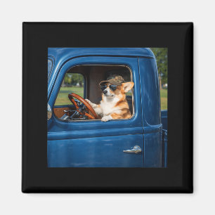 Grappige corgi meme humoristische hond rijdt vrach magneet