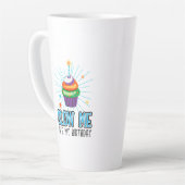 Grappige Cupcake Kaars Blaas Mij Het Is Mijn Verja Latte Mok (Linkerhoek)