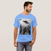 Grappige Dachshund Sie met UFO grappig T-shirt (Voorkant volledig)