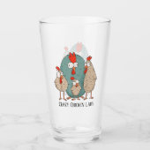 grappige dame die met een gekke kip tekst toevoegt glas (Voorkant)