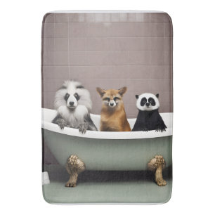 Grappige dieren zitten in bad in badkamer badmat