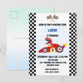 Grappige Dinosaur raceauto jongen kinderen Verjaar Uitnodiging Briefkaart (Voorkant / Achterkant)