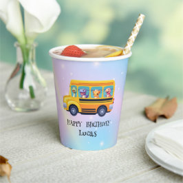 Grappige dinosaurus terug naar school bus jongen v papieren bekers