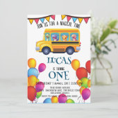 Grappige dinosaurus terug naar school bus jongen v save the date (Staand voorkant)