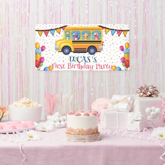 Grappige dinosaurus terug naar school bus jongen v spandoek (Feest)