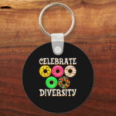 Grappige diversiteit doughnut liefhebber donut dag sleutelhanger (Voorkant)