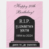 Grappige dood aan mijn jeugd Tombstone verjaardags Fleece Deken (Voorkant)