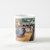Grappige Duif Bowling Strike Cartoon Kunst Koffiemok (Center)