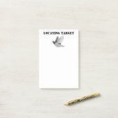 Grappige Duif Cartoon, "Locating Target" Vogel Hum Post-it® Notes (Op bureau)