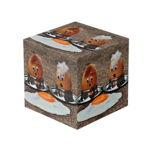 Grappige eieren kubus (Voorkant hoekig)