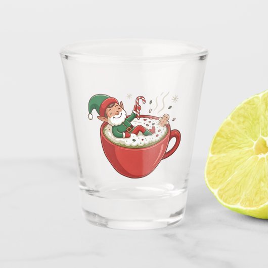 Grappige Elf neemt Bathub op Matcha Drink Shot Glas (Voorkant)