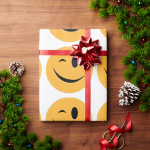 Grappige Emoji Wink Glimlach Gele Gezicht Cadeaupapier