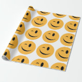 Grappige Emoji Wink Glimlach Gele Gezicht Cadeaupapier (Uitgerold)