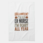 Grappige ER-verpleegster Halloween Verschrikkelijk Theedoek (Verticaal)
