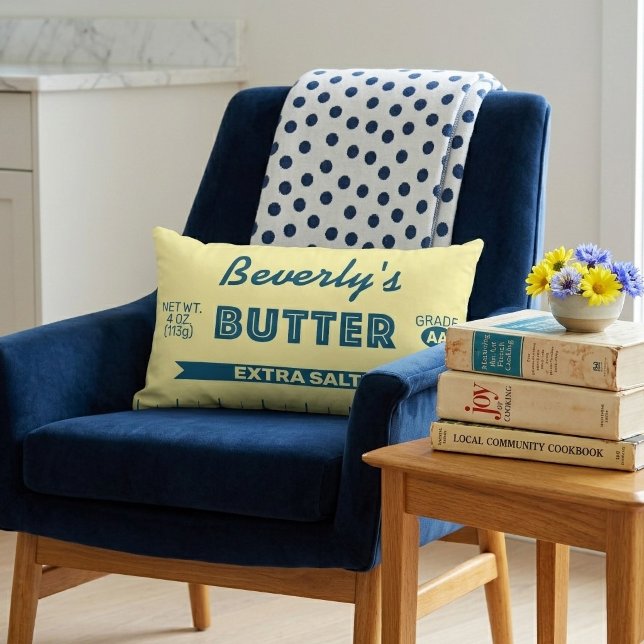 Grappige Extra Zoute Stok Boter Persoonlijk Kussen (Personalize this stick of butter lumbar pillow for yourself or an extra salty friend!)