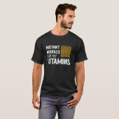 Grappige Foodie Instant Noodle Vitamine Ik hou van T-shirt (Voorkant volledig)