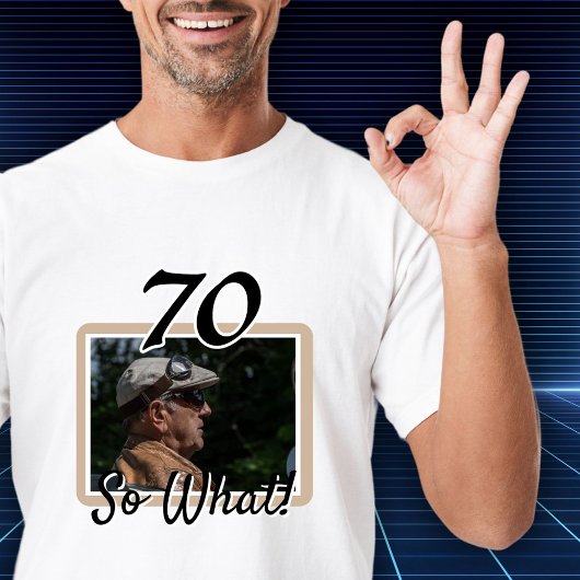 Grappige foto 70e verjaardag Gast van Eer T-shirt