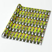 Grappige Frazzled Santa Penguin op Chartreuse v2 Cadeaupapier (Uitgerold)