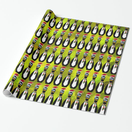 Grappige Frazzled Santa Penguin op Chartreuse v2 Cadeaupapier (Uitgerold)