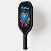 Grappige, Geborduurde Serveer Looks & Azen Custom Pickleball Paddle (Links)