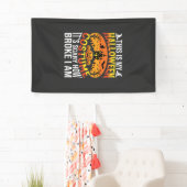 Grappige Gebroken Halloween Kostuum Spookhuis Ontw Spandoek (Insitu)