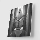Grappige geest zitten in toilet vierkante klok (Hoek)