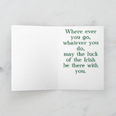 Grappige Gekke Groene Man met Shamrock Feestdagen Kaart (Binnen)