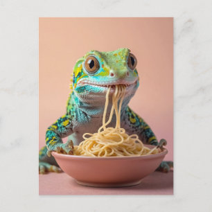 Grappige gekko eten spaghetti briefkaart