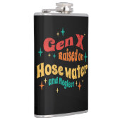 Grappige Gen X Opgeheven op Slang Water en Verwaar Heupfles (Rechts)