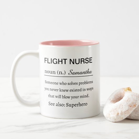 Grappige gepersonaliseerde definitie van een vluch mok (Met donut)