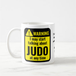 Grappige gepersonaliseerde judo-waarschuwing koffiemok