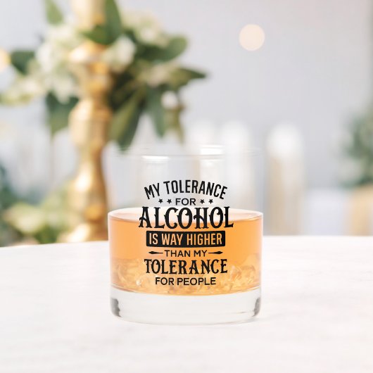 Grappige gepersonaliseerde naam houding persoonlij whisky glas (Insitu (Huwelijk))