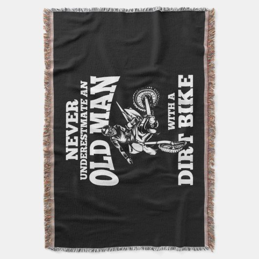 Grappige geschenken onderschatten nooit een oud Ma Deken (Voorkant Verticaal)