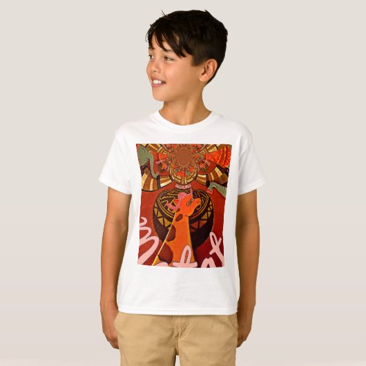 Grappige Giraffe: een caleidoscopische Afrikaanse  T-shirt (Voorkant volledig)