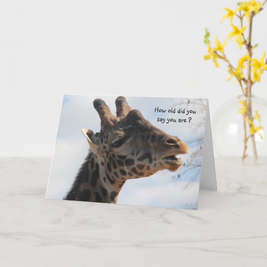 Grappige Giraffe Ouderdom Verjaardag Kaart (Gele Bloem)