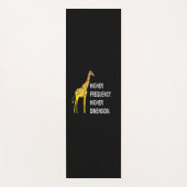 Grappige Giraffe Woordgrap Yogamat (Voorkant)