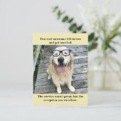 Grappige Golden Retriever bruiloft receptie grap m Aankondigingskaart (Staand voorkant)