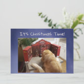 Grappige Golden Retriever met Treats Kerstmis Feestdagenkaart (Staand voorkant)