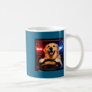 Grappige golden retriever rijdt meme hond rijdt ee koffiemok