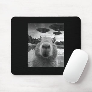 Grappige grafische capybara selfie met UFO's raar Muismat