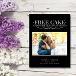 Grappige Gratis Cake Trouwfoto Save the Date Aankondigingskaart<br><div class="desc">Introductie van onze schattige en charmante Funny Free Cake Wedding Photo Save the Date briefkaart! Perfect voor koppels die geloven dat lachen de beste manier is om hun huwelijksreis te beginnen. Dit briefkaart legt de essentie van vreugde en grillen vast en bevat een prachtige boodschap die zeker glimlacht: "Gratis cake...</div>