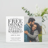 Grappige Gratis Drank Foto Bruiloft Save the Date (Staand voorkant)