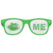 Grappige groene kus me Ierse St. Patrick's Day Retro Zonnebril (Voorkant)