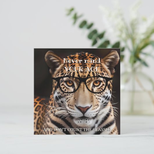 Grappige grote kat drank verjaardag kaart (Staand voorkant)