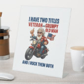 Grappige Grumpy Old Man Veteran Motorcycle Reclamebord Met Voetstuk (Insitu)