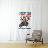 Grappige Grumpy Old Man Veteran Motorcycle Wandkleed (In situ)