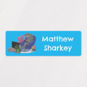 Grappige haai kijken tv-cartoon gepersonaliseerd labels (Design 1)