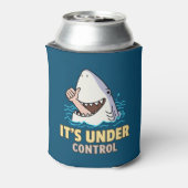 Grappige haai onder controle blikjeskoeler (Blikje Achterkant)